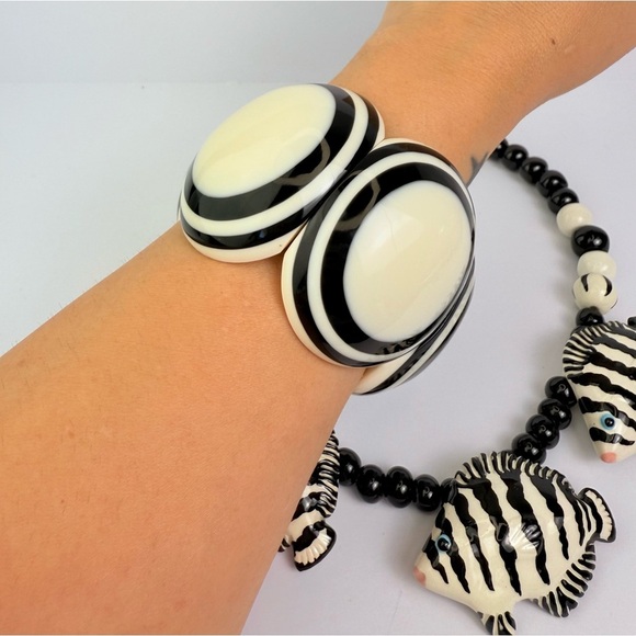 Flying Colors ceramic fish necklace paired- french vtg Marion Godard bracelet - Picture 7 of 10